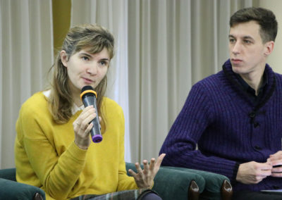 Яна Салахова, експертка; Сергій Пономарьов, директор Ромської програми Міжнародного Фонду Відродження